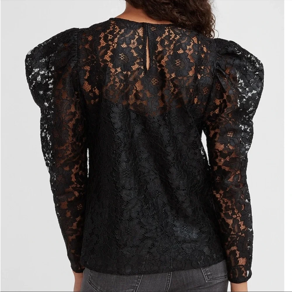 NWT! EXPRESS Black Lace w/ Puff Long Sleeve Blouse & attached Black Cami Size: S - Picture 2 of 4